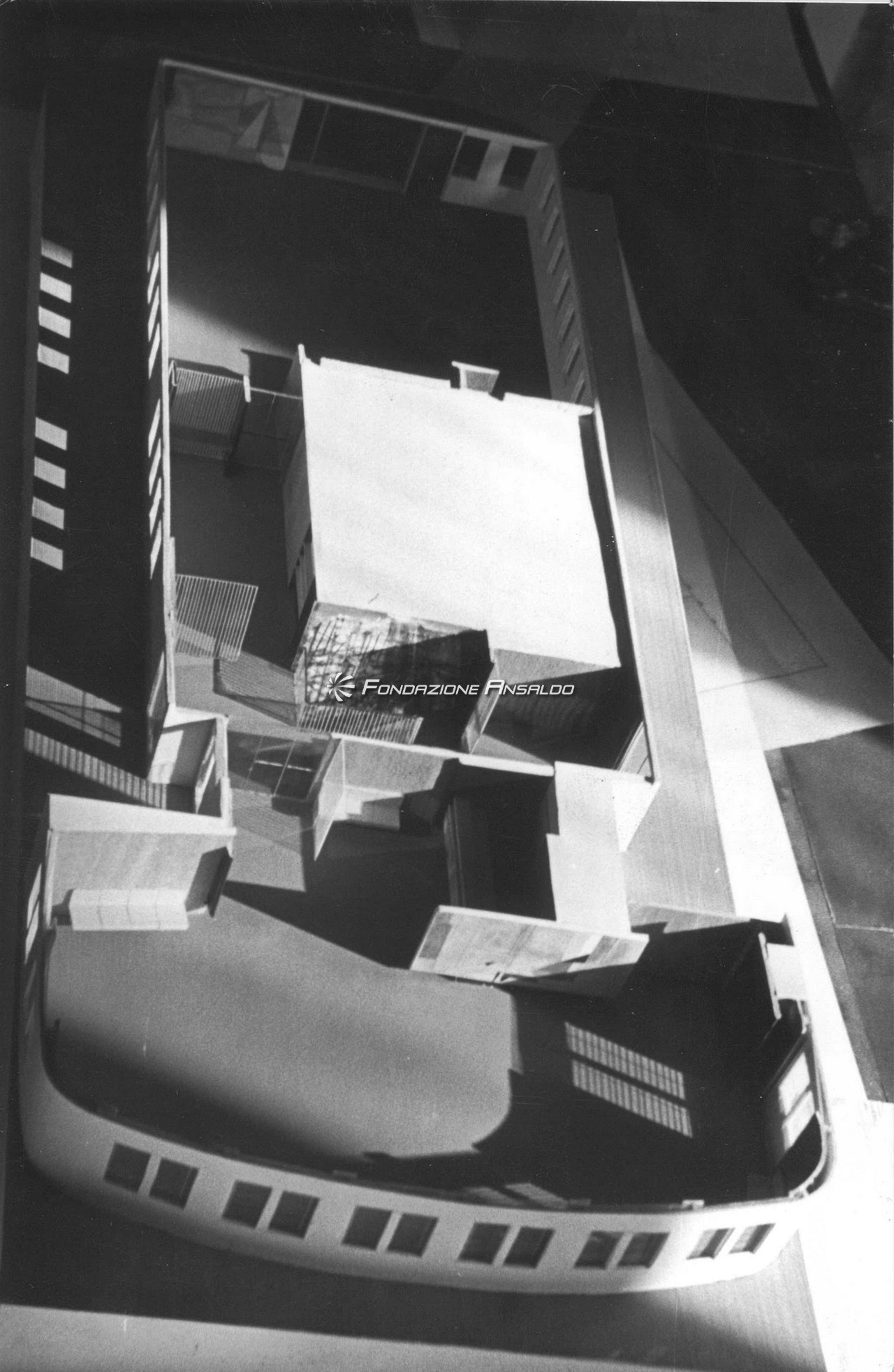 Modellino degli spazi sociali di classe unica - Foto n. 01